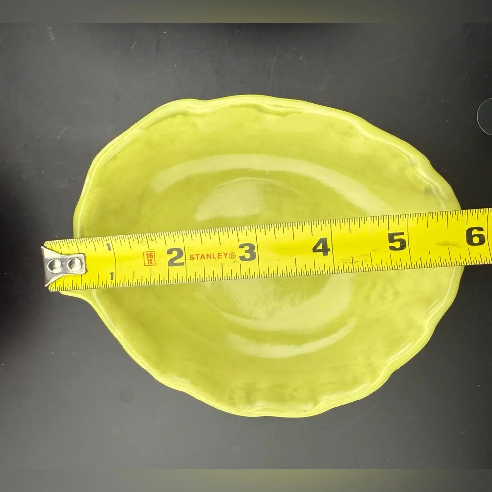 4 Williams Sonoma Jardin Potager collection small vegetable bowls.